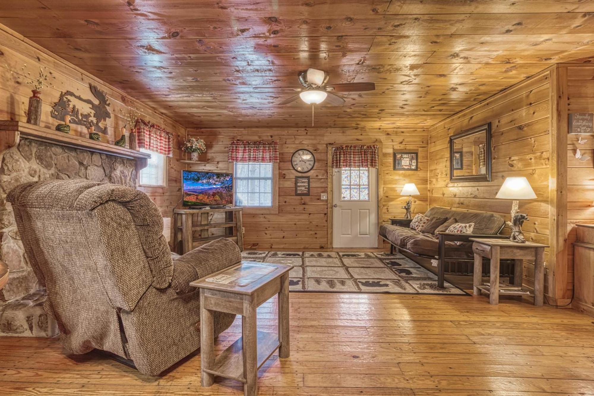 Bear Den, Hot Tub, 1089 Of Free Attraction Tickets For Each Paid Day, Dollywood And More! Севьервилл Номер фото