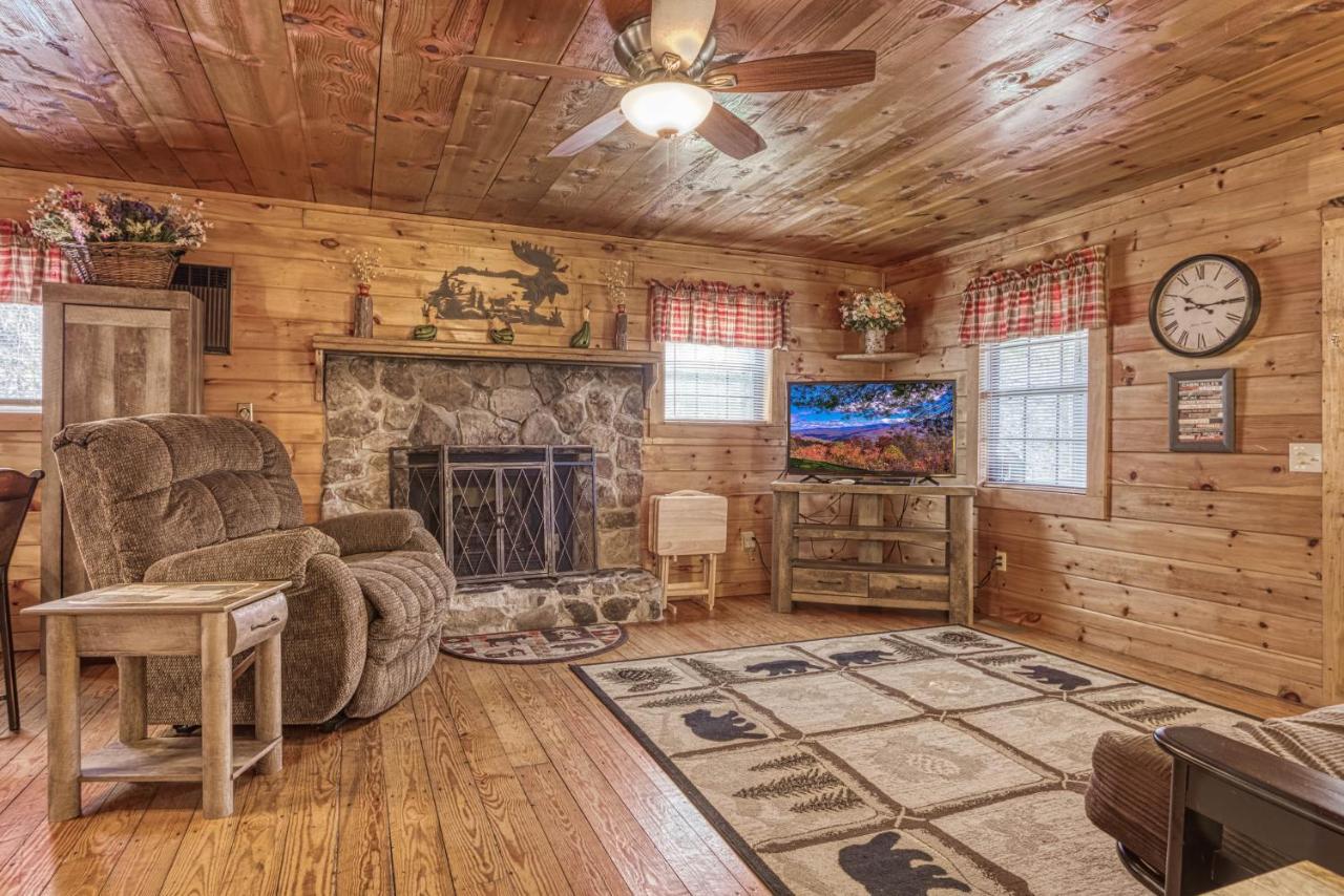 Bear Den, Hot Tub, 1089 Of Free Attraction Tickets For Each Paid Day, Dollywood And More! Севьервилл Экстерьер фото